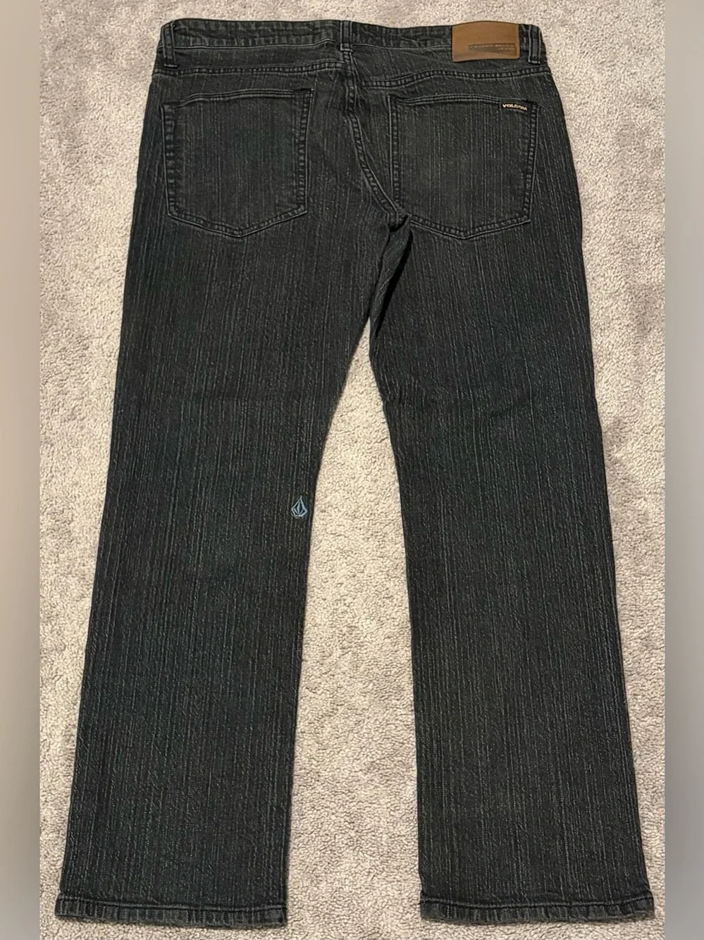Volcom Solver Modern Straight Black Jeans Men’s Size 34x30 True To This
